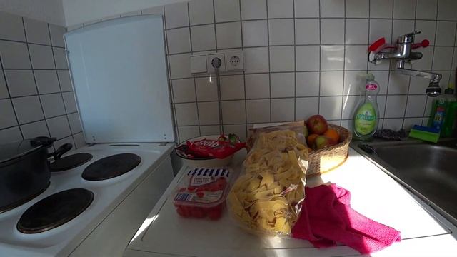 Деньки нас радуют/Перепугалась из-за камеры/Были у врача смотреть онлайн