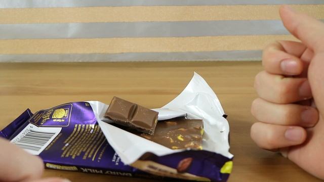 Cadbury Dairy Milk Perky Nana Chocolate Block Special Edition Food Tasting Review! | Birdew Reviews смотреть онлайн