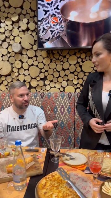 Жесткий пранк жены в Пхали хинкали! Бронь стола: +7 (812) 409-60-88 #юмор #пхалихинкали смотреть онлайн