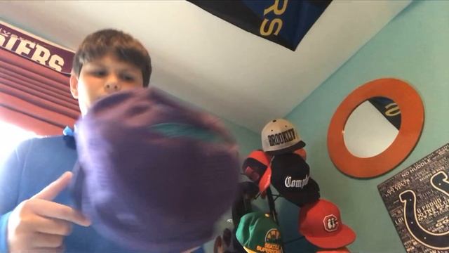 Showing off my Hat Collection! смотреть онлайн