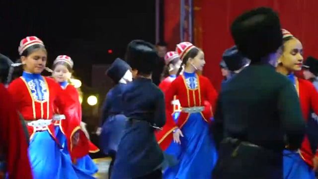 Муз.Сл.: Адам Ачмиз - Ни о чём не жалей!. смотреть онлайн