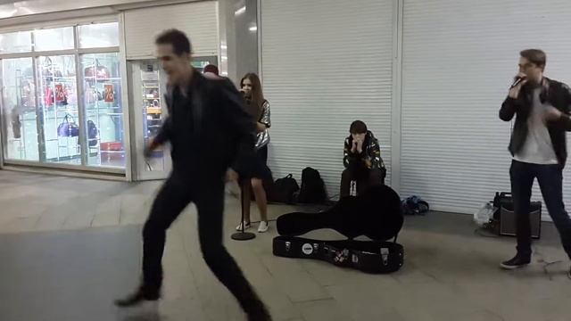 LeViNi + York Отличный вокал и немного безумия в Минске смотреть онлайн