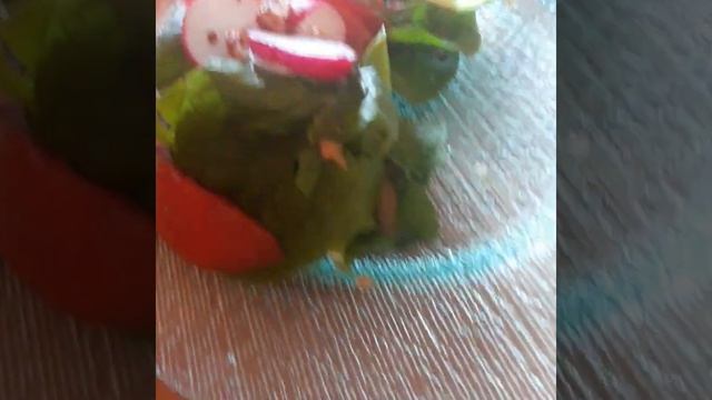 🐟♥️T.V. DINNER TIME!!!STUFFED SOLE WITH PRAWNS WITH SPINACH SALAD смотреть онлайн