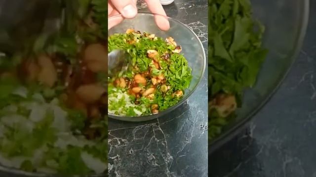 Салат с грецкими орехами и фасолью. #рецепты #салат #shorts