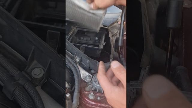 Como trocar o filtro do ar condicionado (poleno) exterior da bmw x3 f25 2.0d 2010 a 2019
