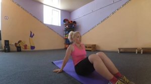 Упражнение на пресс " Книжка"