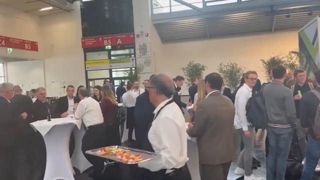 Spotlight On - Laser World of Photonics 2022 (Day One) смотреть онлайн