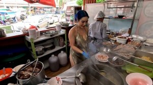 Самая известная красивая горячая девушка-повар в Чонбури - Тайская уличная еда
