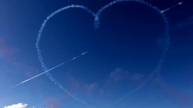 Музыка новинки . От этой песни где-то в сердце станови... смотреть онлайн