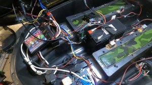 Пример установки автопилота UNIBOAT на 2х бункерный CARPBOAT. Небольшие нюансы