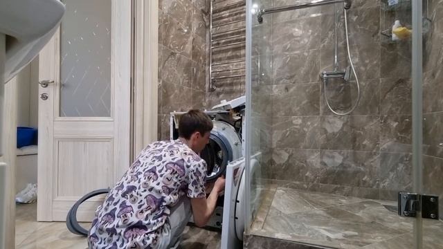 ЭТИ СОВЕТЫ ТЕБЕ ПОМОГУТ СОХРАНИТЬ ТВОЮ ТЕХНИКУ-замена манжеты на стиральной машине LG Direct Drive