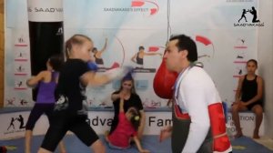 Маленькая девочка БОКСЕР