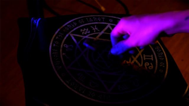 Как воздействовать рунами на свою энергетику (чакры) смотреть онлайн