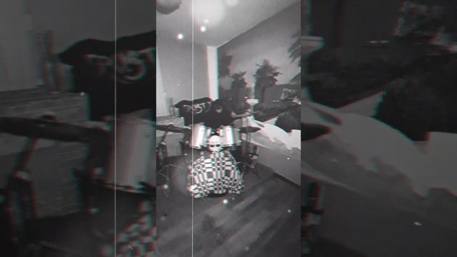 разбор потрясающего произведения! i feel good за барабанами даже в 4 утра🤘