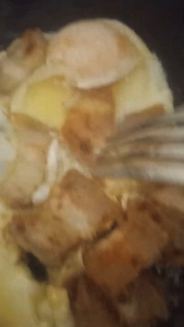 Кто любит яичницу на сале? #рек #shortshorts #enjoy #топ #subscribe #travel #likemyvideo смотреть онлайн