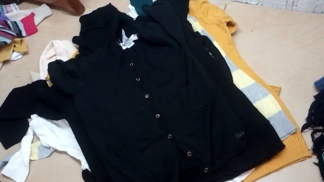 Новое поступление!!!! Мешок № 377 Свитера микс. EU. Арт 2083. вес 25кг смотреть онлайн