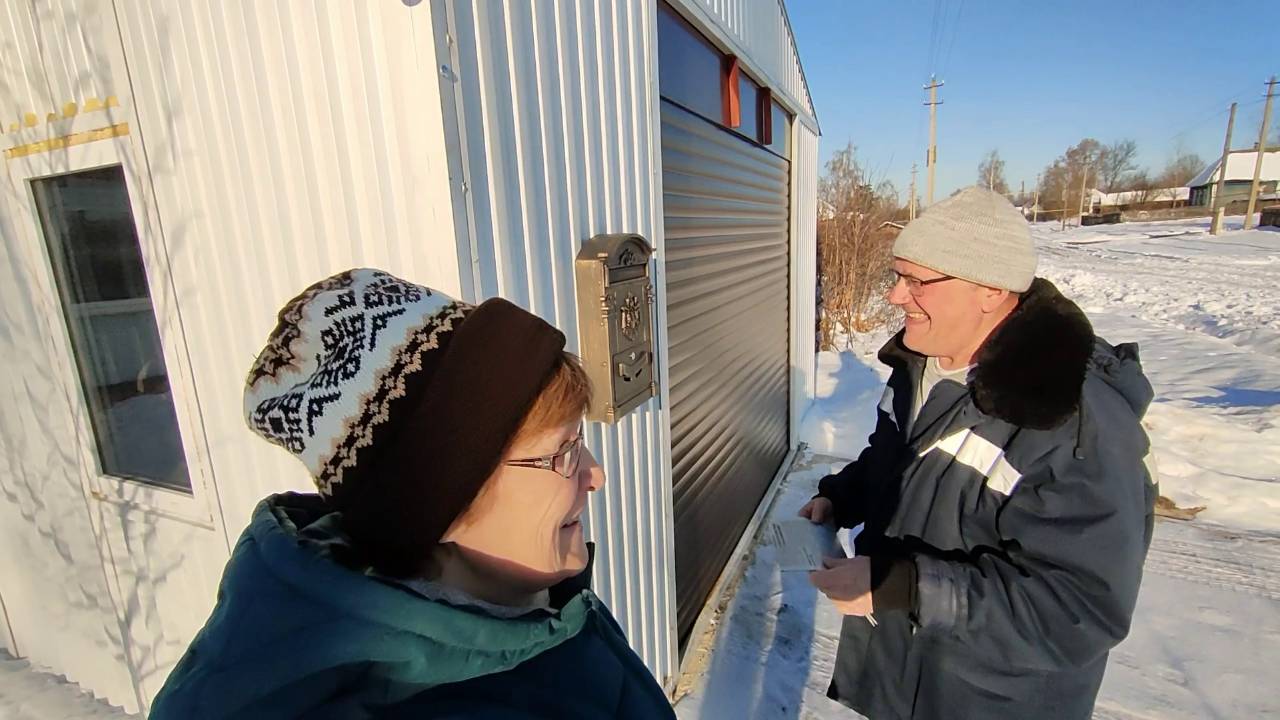 Архив 2022 г. Мороз рисует на окнах и клинит замки. Первые шаги в отделке гостиной-спальни. Декабрь