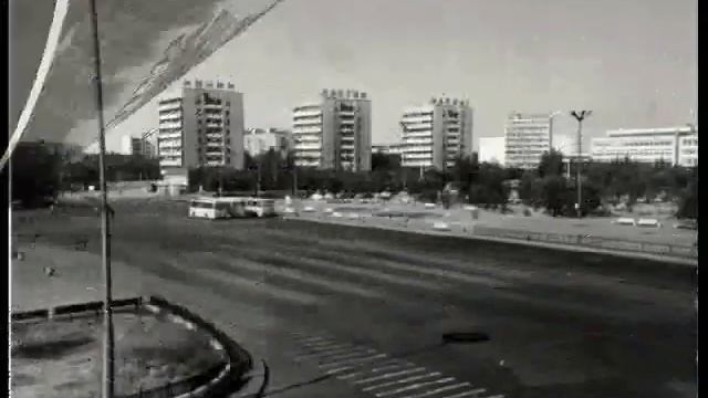 Караганда 30 70 х и замечательная песня исполненная на двух языках. смотреть онлайн