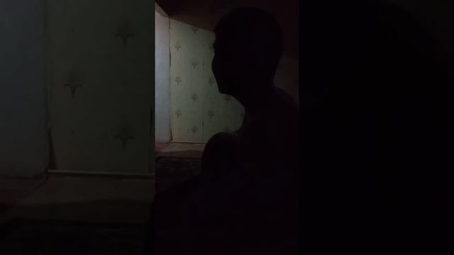 С гитарой музыка
