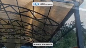 Навес над могилами