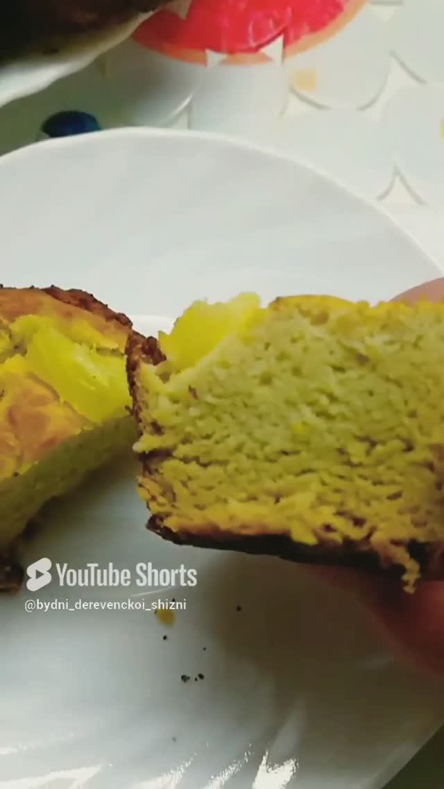 Панкейки из кокосовой муки с ананасом.Подойдут для перекуса