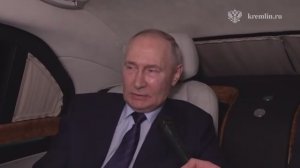 Путин отвечает на вопросы о перспективах переговоров по Украине.