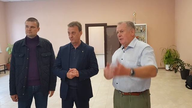 Глава Барнаула Вячеслав Франк и депутат Госдумы Иван Лоор в реконструированном ДК п. Гоньба смотреть онлайн