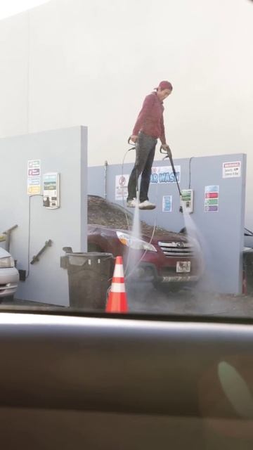 Он умеет летать?! смотреть онлайн