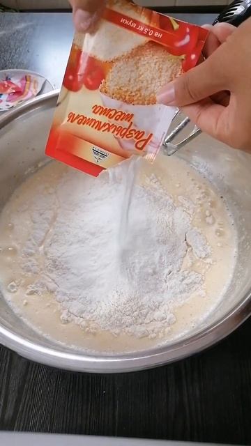 Пышный и простой пирог на молоке #рецепты смотреть онлайн