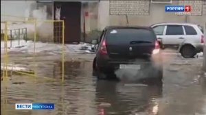 Жители многоэтажки в Костроме рискуют здоровьем при попытке попасть домой