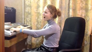 Два разных штробаса для разогрева связок