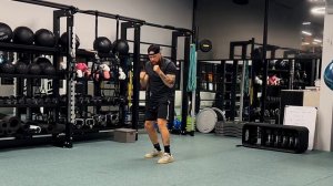 Как научится боксировать с нуля / передвижения