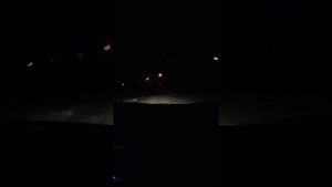 Ребёнок управляет автомобилем. Как школьник ездит за рулём. Даня батю в магазин и назад свозил.