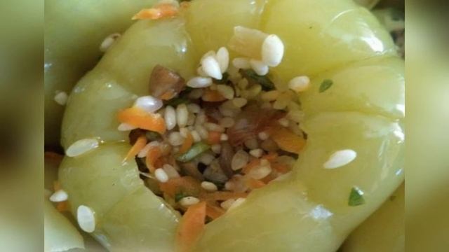 Фаршированные перцы с рисом и грибами