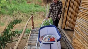 16 year old single mother:What will happen when the owner of the bamboo house appears?Stay or leave