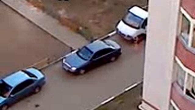 Парковка девушки!!! Ржака! смотреть онлайн
