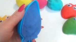 Учим цвета на английском языке с Плей До и формочками Играем с пластилином Развивающее видео