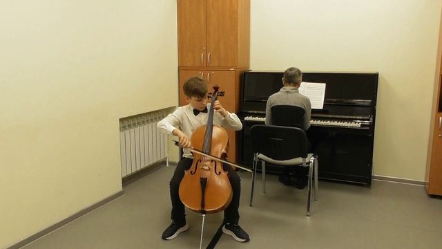 А. Комаровский "Вперегонки", В. Ефимов "Былина", Алистратов Добромир, 9 лет, виолончель