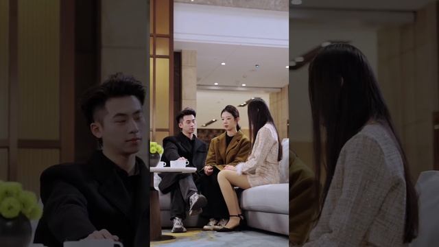 【MULTI SUB】灰姑娘為報救命之恩與霸總閃婚，一夜激情後霸總不告而別，竟不想她生下了五胞胎，九年後他一眼就認出自己的孩子，從此開始追妻火葬場！ #精彩短劇 #短剧 #爽剧#minidrama