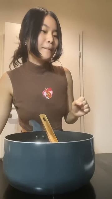 So spicy #ramen #food #cooking #foodie #noodles #spicy #buldak #malatang #latiao #shorts #foodasmr