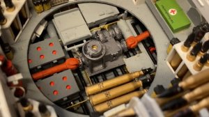 Моделизм. Разбираем танки Пантера и Т-34. Внутри танка