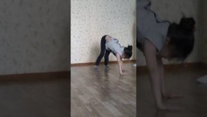 Как научится делать колесо