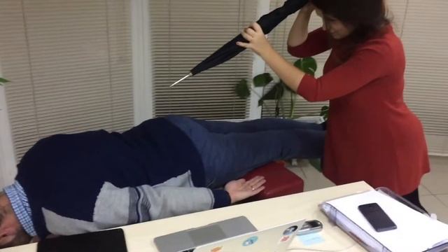 Фабричный Mannequin Challenge смотреть онлайн