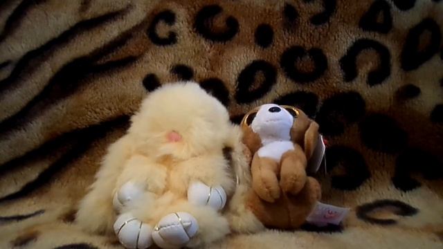 Обзор на Кролика брелка из натурального меха и мягкую игрушку собачка смотреть онлайн