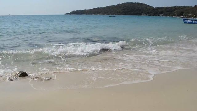 Пляж Ao Thian или Sangthian beach на острове Самед смотреть онлайн