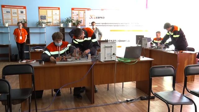 Как прошел второй чемпионат по высокотехнологичным профессиям среди школьников в Качканаре смотреть онлайн