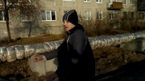 Школьники сделали пародию на Тает лед.