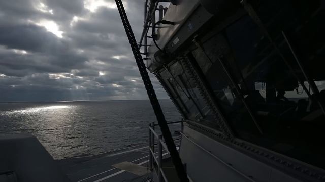 High-Power LASER On US Aircraft Carrier SHOCKED The World! FULL Alert! смотреть онлайн