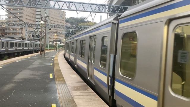 25.03.2023 года.Прибытие электрички маршута «Кисарадзу-Йокосука» на станцию Йокосука. смотреть онлайн