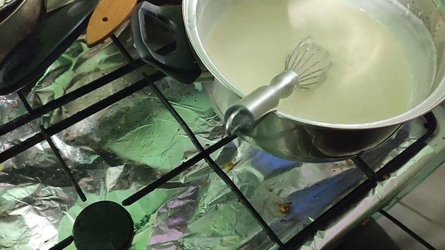 Смачна лазанья з соусом бешамель